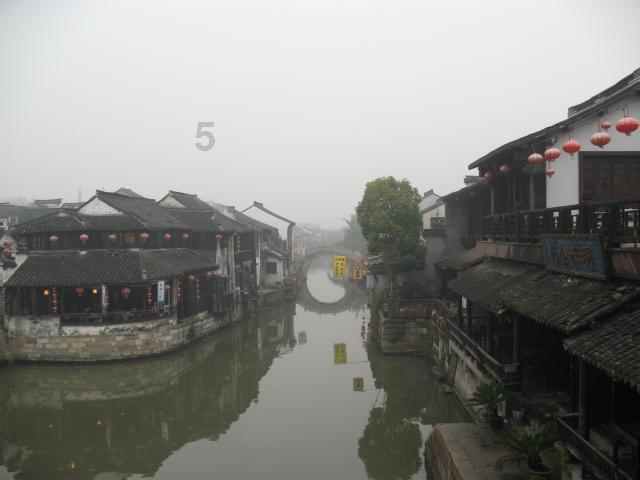 爱丽丝和闺蜜